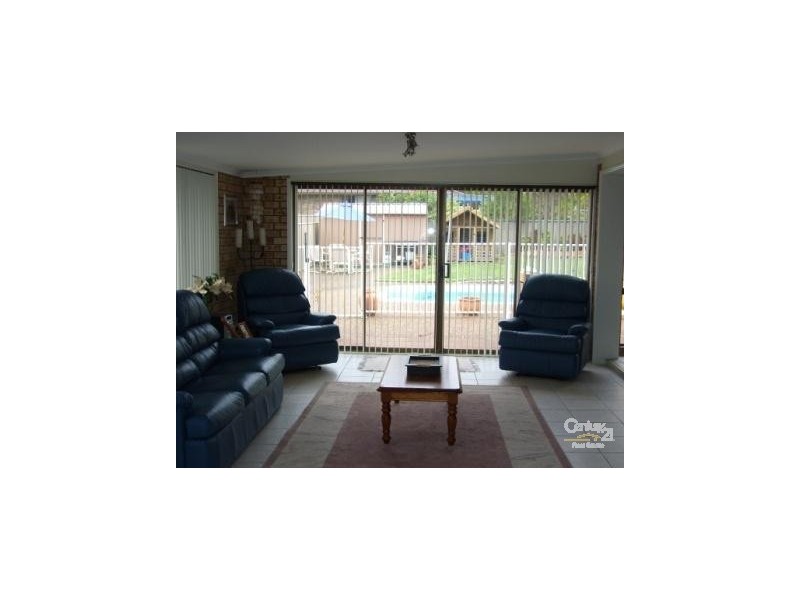 41 Parklea Avenue, Croudace Bay NSW 2280