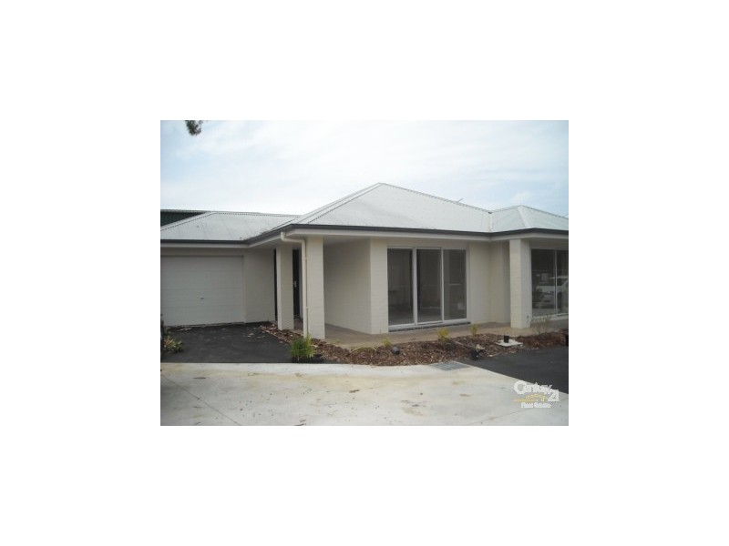 2/30 Helen Street, Mount Hutton NSW 2290