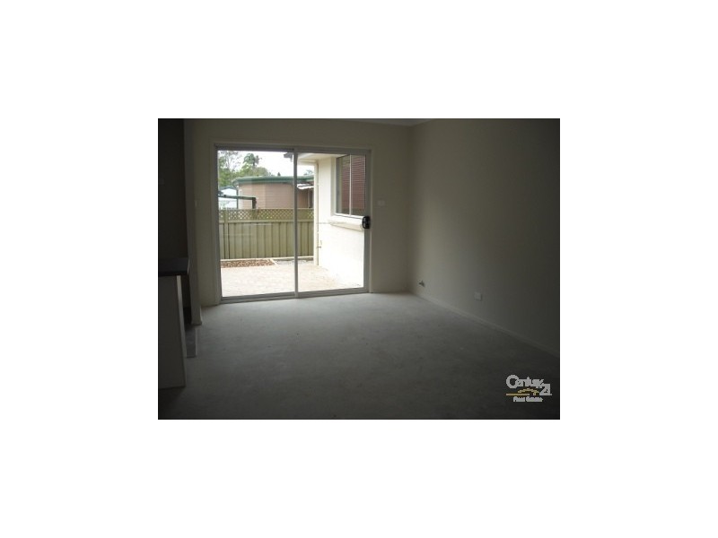 2/30 Helen Street, Mount Hutton NSW 2290