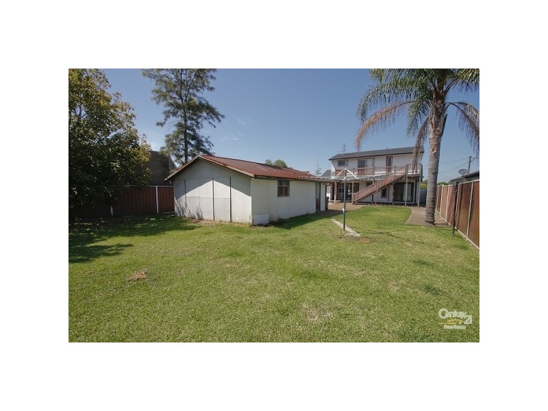 22 Campbell Street, Warners Bay NSW 2282