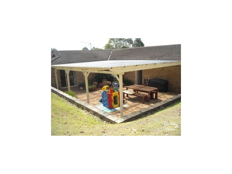 3 Bundarra Close, Eleebana NSW 2282