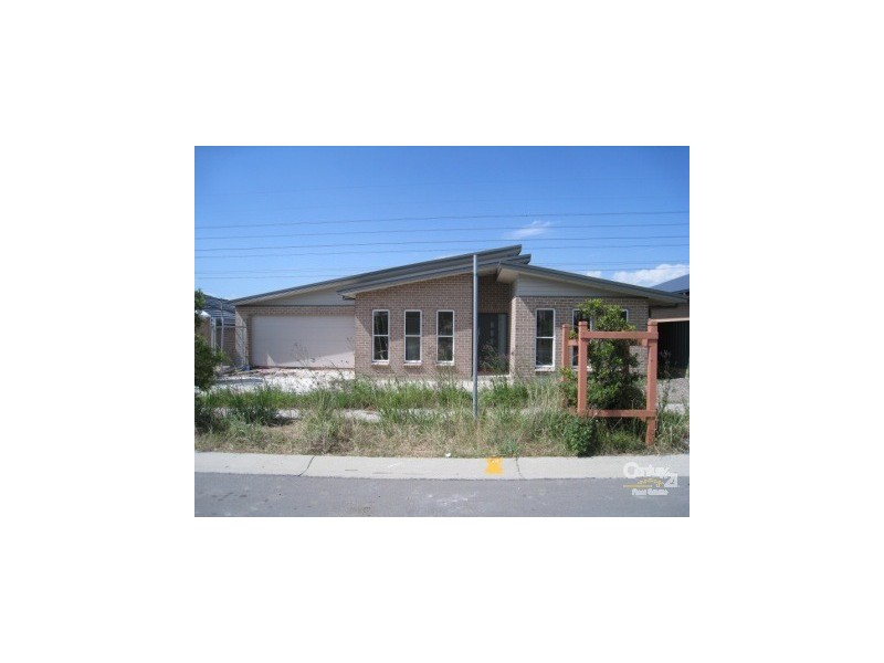 74 Dalmeny Drive, Macquarie Hills NSW 2285