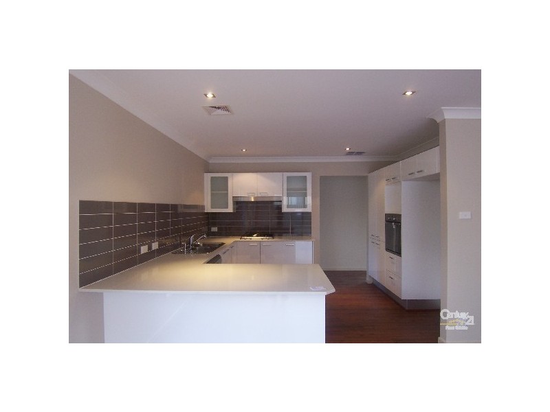 27 The Hill, Valentine NSW 2280