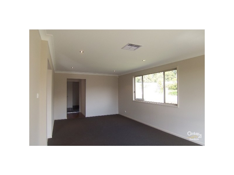 27 The Hill, Valentine NSW 2280