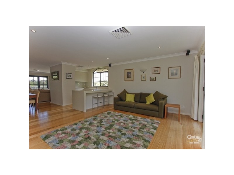 12 The Crest Cove, Valentine NSW 2280