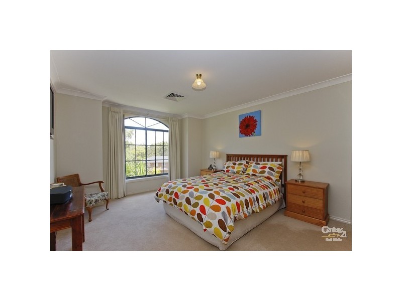 12 The Crest Cove, Valentine NSW 2280