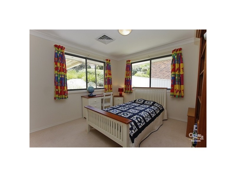 12 The Crest Cove, Valentine NSW 2280