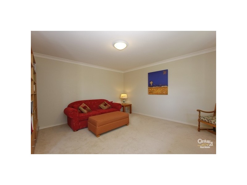 12 The Crest Cove, Valentine NSW 2280