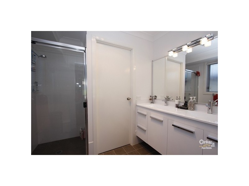 70 Dalmeny Drive, Macquarie Hills NSW 2285