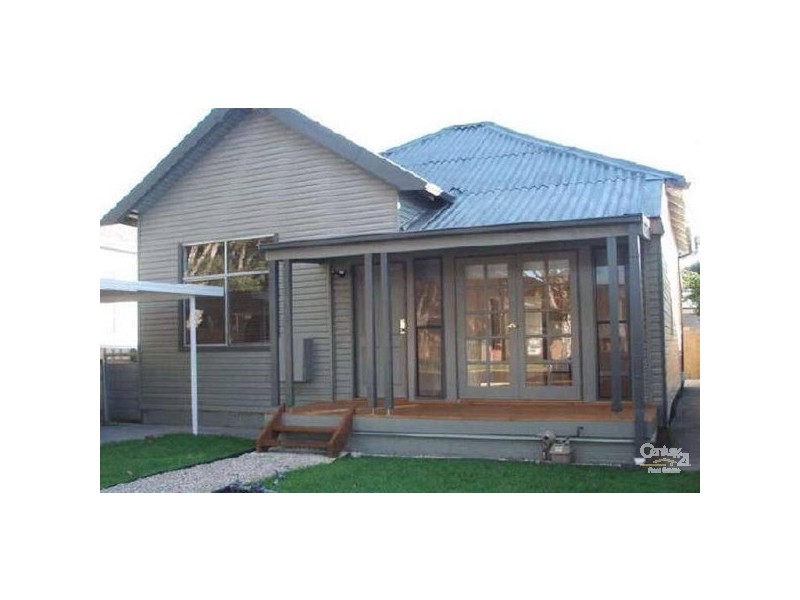 4 Bibby, Hamilton NSW 2303