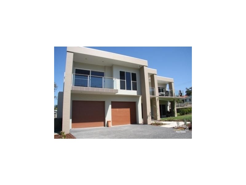 30 Ruswell Avenue, Warners Bay NSW 2282