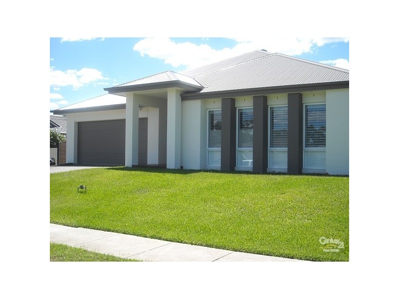 5 Bussorah Place, Cameron Park NSW 2285