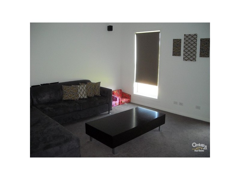 5 Bussorah Place, Cameron Park NSW 2285