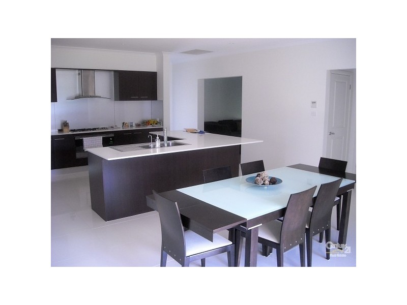 5 Bussorah Place, Cameron Park NSW 2285