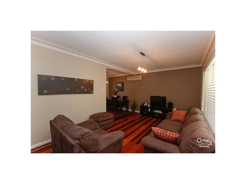1 Railway Crescent, Belmont North NSW 2280