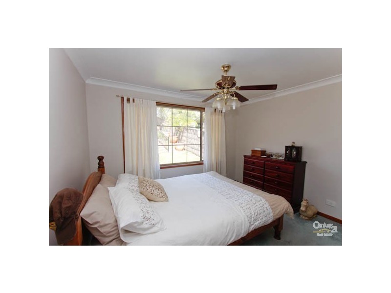 28 Auklet Road, Mount Hutton NSW 2290