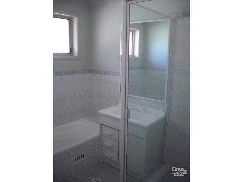 16 Peach Avenue, Cardiff South NSW 2285