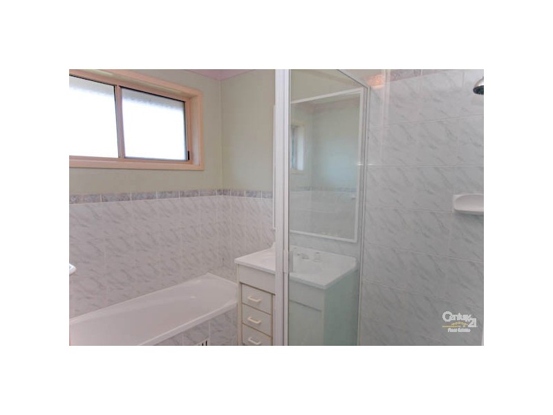 16 Peach Avenue, Cardiff South NSW 2285