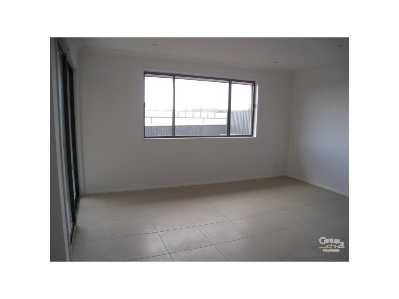 72 Dalmeny Drive, Macquarie Hills NSW 2285