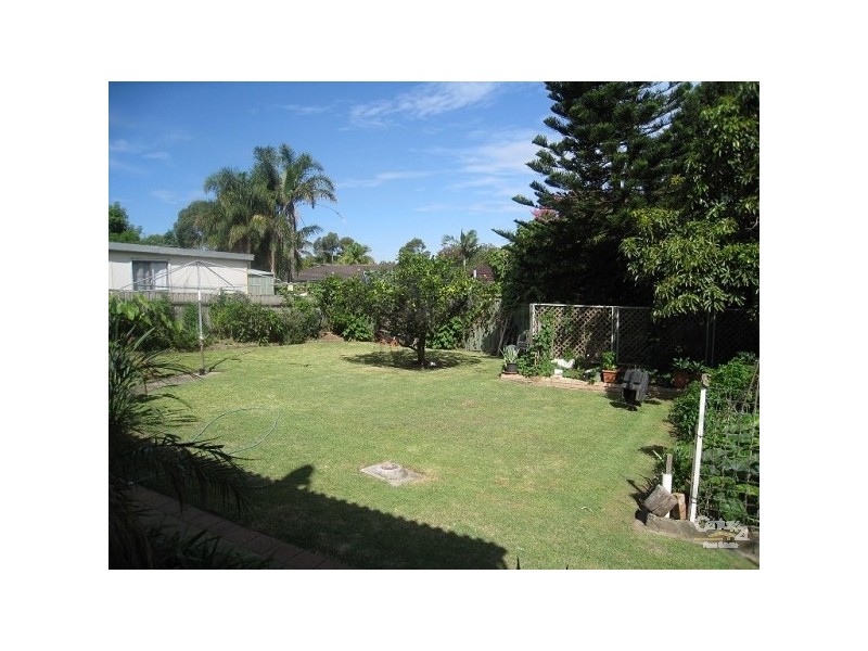 62 Andrew Road, Valentine NSW 2280