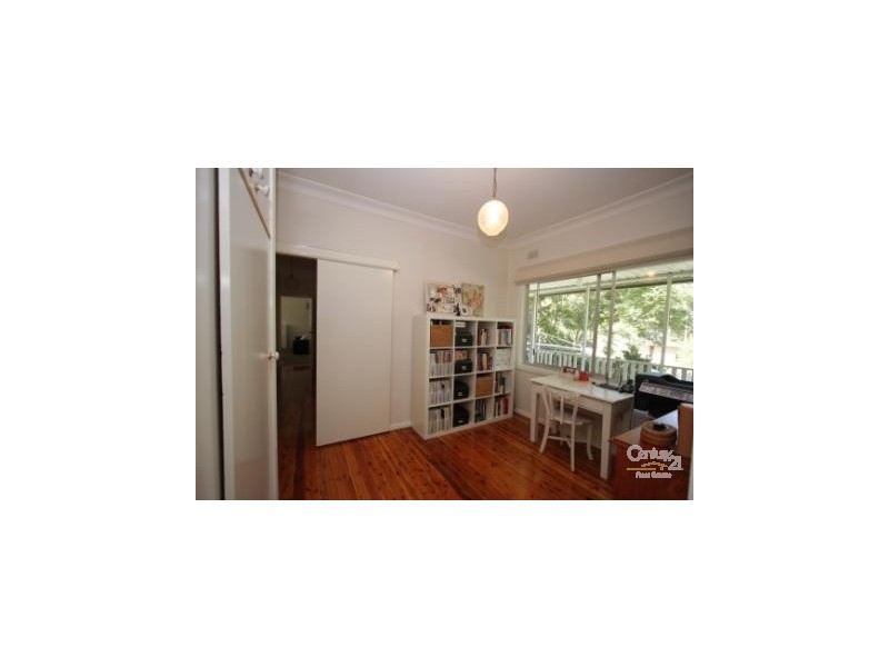 29 Butler Crescent, Warners Bay NSW 2282