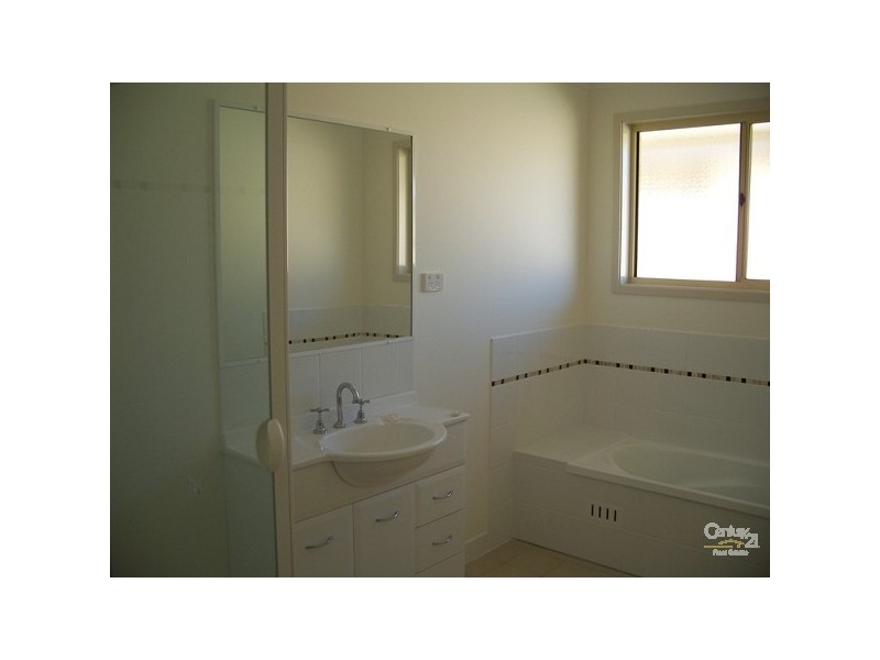 6 Jacana Way, Maryland NSW 2287