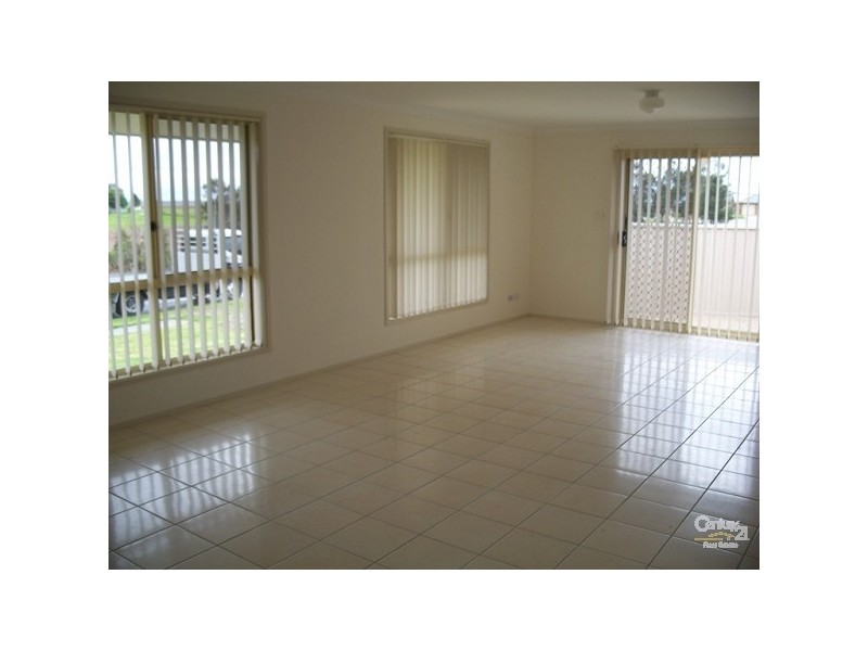 6 Jacana Way, Maryland NSW 2287