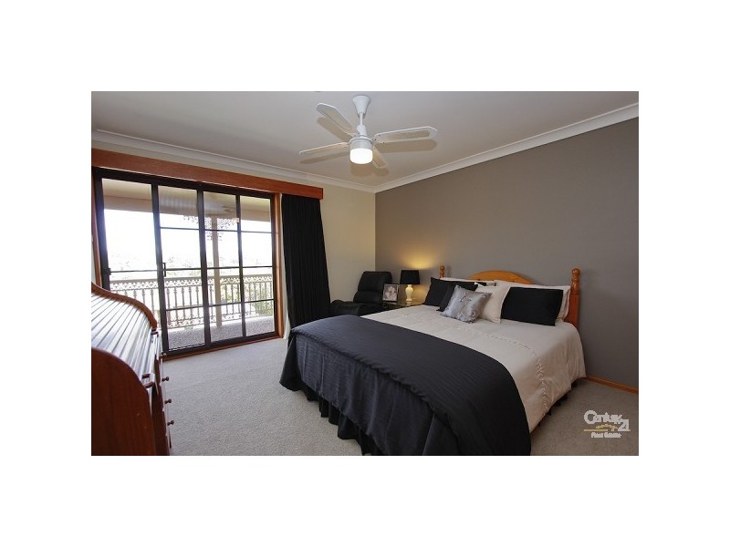 42 Haynes Avenue, Eleebana NSW 2282