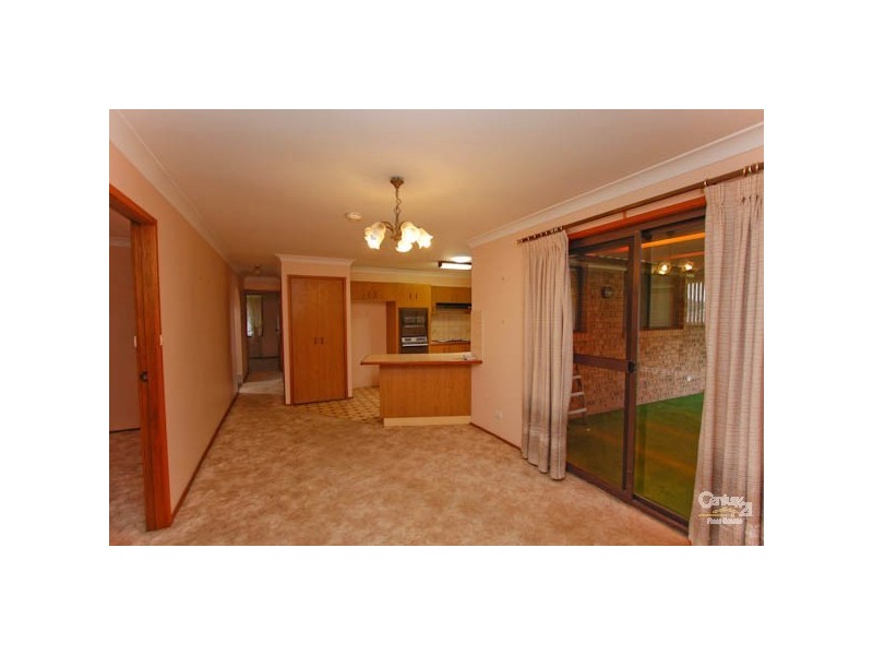 52 Lawson Road, Macquarie Hills NSW 2285