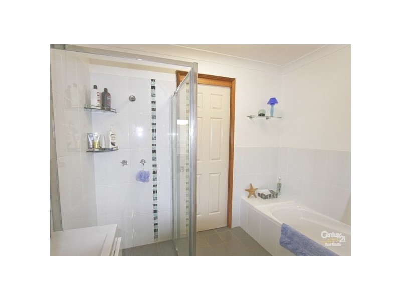 1/10 Herd Street, Mount Hutton NSW 2290