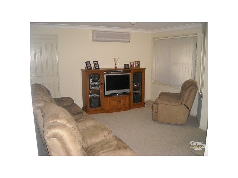2 Mills Street, Warners Bay NSW 2282