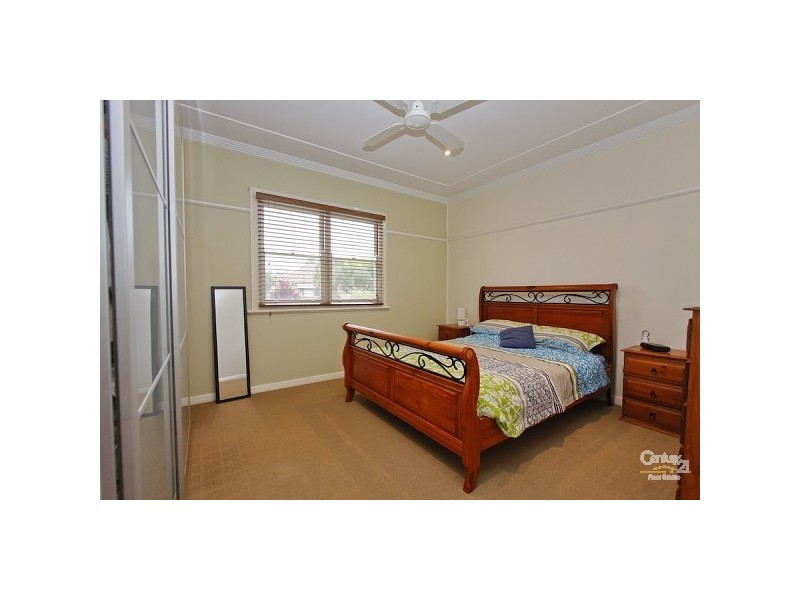 14 Hitchcock Avenue, Belmont NSW 2280