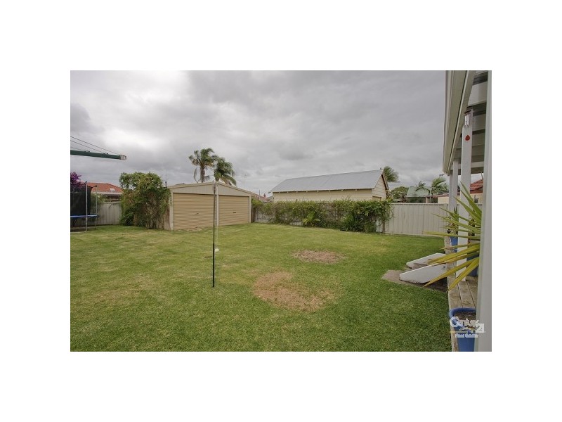 14 Hitchcock Avenue, Belmont NSW 2280