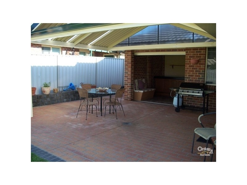 6 Minnesota Way, Warners Bay NSW 2282