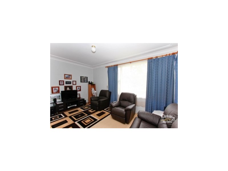 102 Medcalf Street, Warners Bay NSW 2282