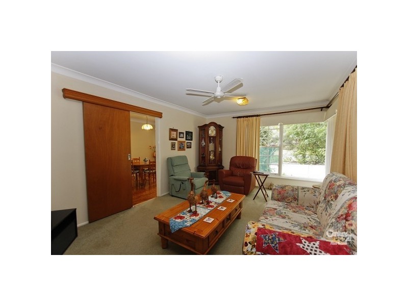 1 Regal Way, Valentine NSW 2280