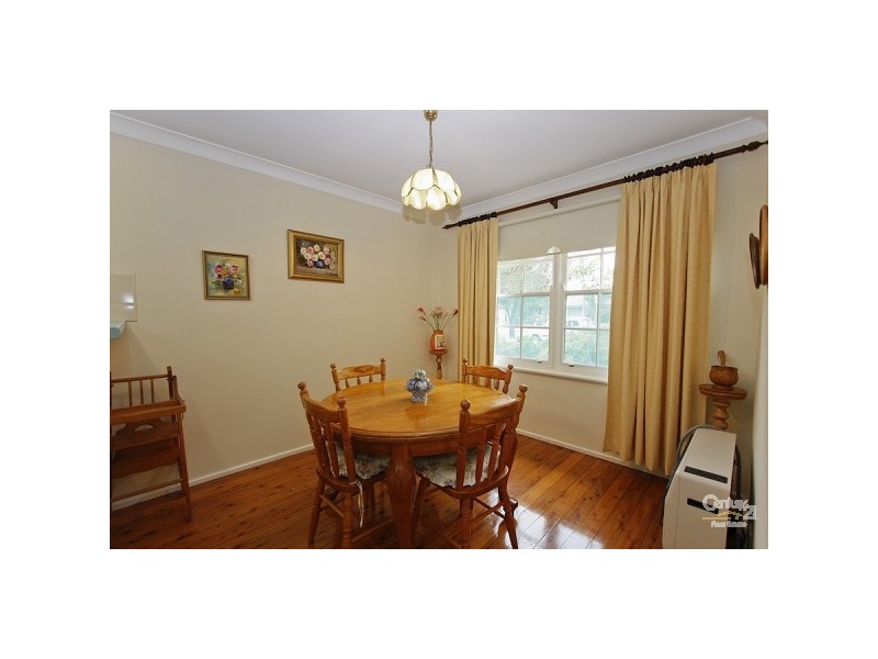 1 Regal Way, Valentine NSW 2280