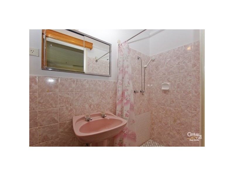 1 Regal Way, Valentine NSW 2280