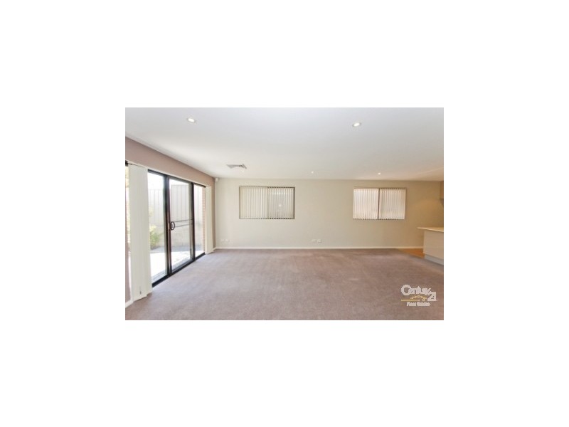 3/42 Queen Street, Warners Bay NSW 2282