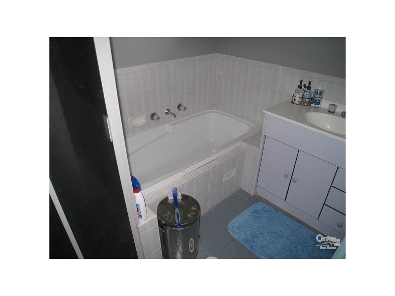 27 Salix Drive, Edgeworth NSW 2285