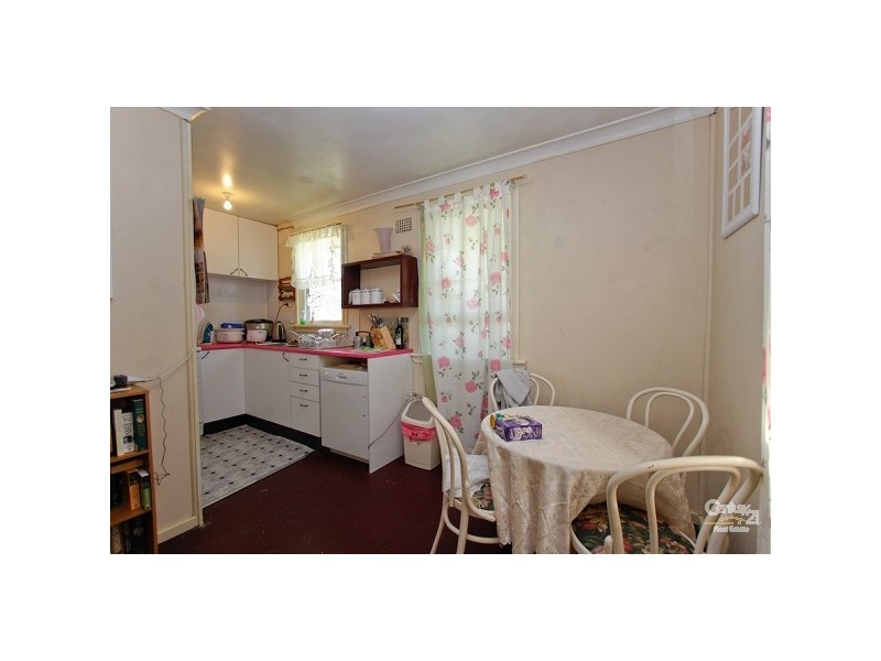 2 Alder Crescent, Gateshead NSW 2290