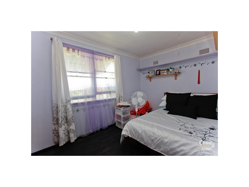 2 Alder Crescent, Gateshead NSW 2290