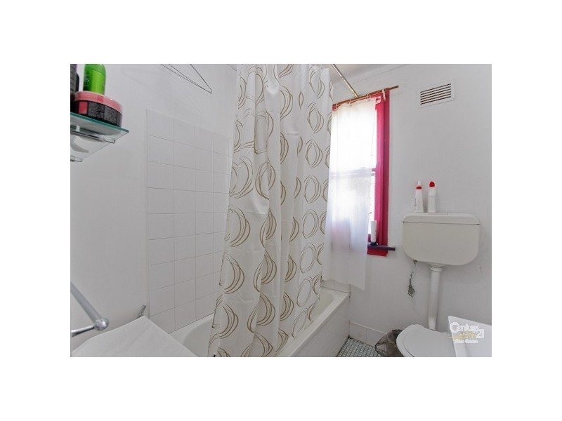 2 Alder Crescent, Gateshead NSW 2290