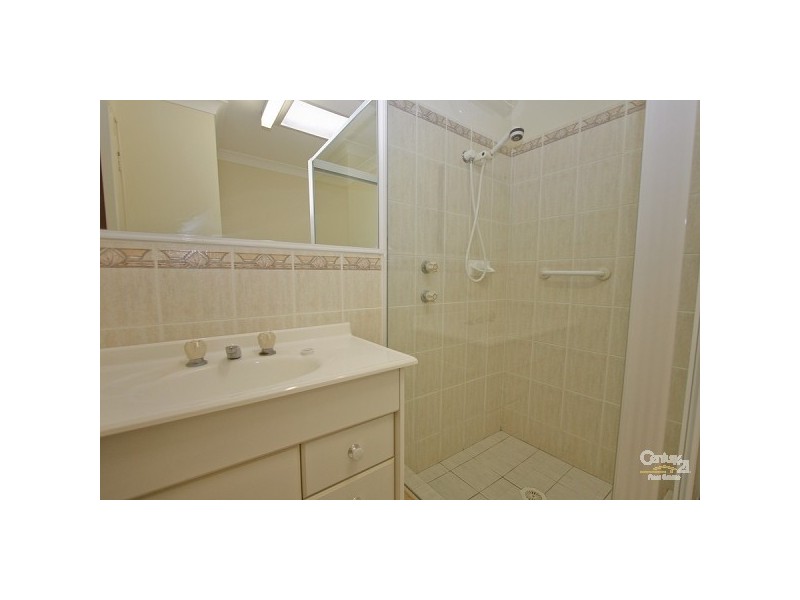 1/32 Harrison Street, Warners Bay NSW 2282