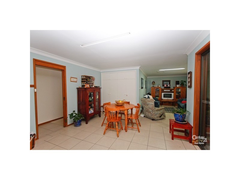 14 Edinburgh Close, Valentine NSW 2280