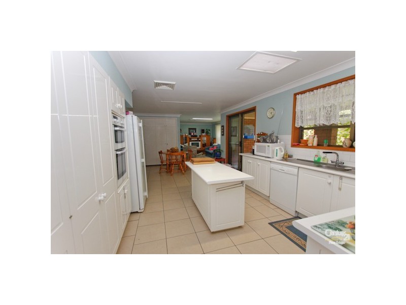 14 Edinburgh Close, Valentine NSW 2280