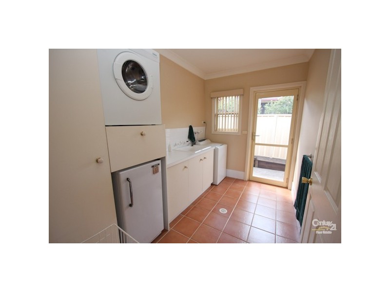 16 Tarcoola Close, Belmont North NSW 2280