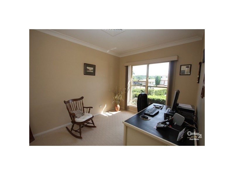 16 Tarcoola Close, Belmont North NSW 2280