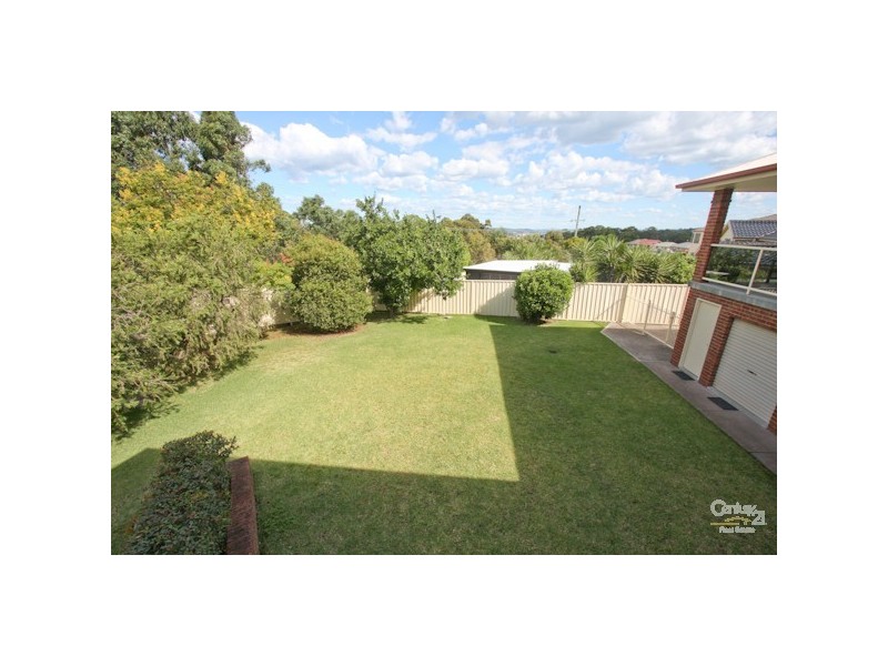 16 Tarcoola Close, Belmont North NSW 2280