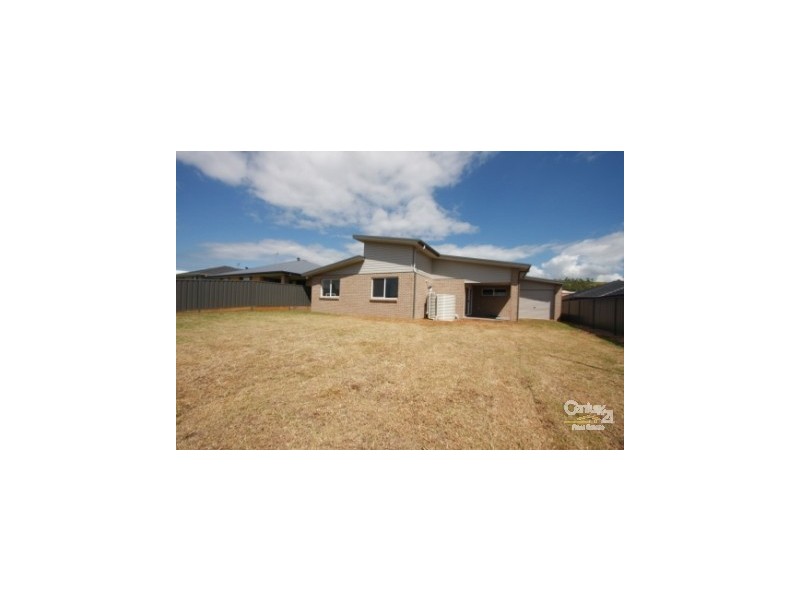 74 Dalmeny Drive, Macquarie Hills NSW 2285